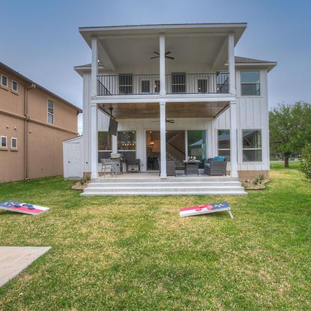 Stunning Luxury Home On Lake Lbj! ホースシュー・ベイ エクステリア 写真